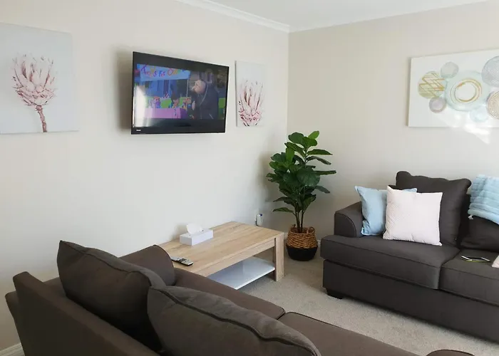 Rose Apartments Unit 1 Central Rotorua-Accommodation&Spa